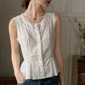 Simple Retro ESME LACE PANELED CREWNECK EMBROIDERED TANK TOP